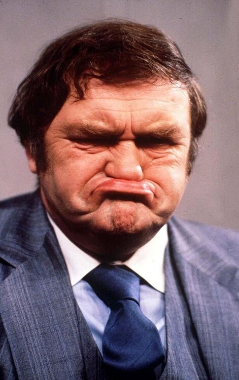 1381051638_lesdawson.thumb.jpg.39e0073ef95bbcc5a561fc74820fe4c6.jpg