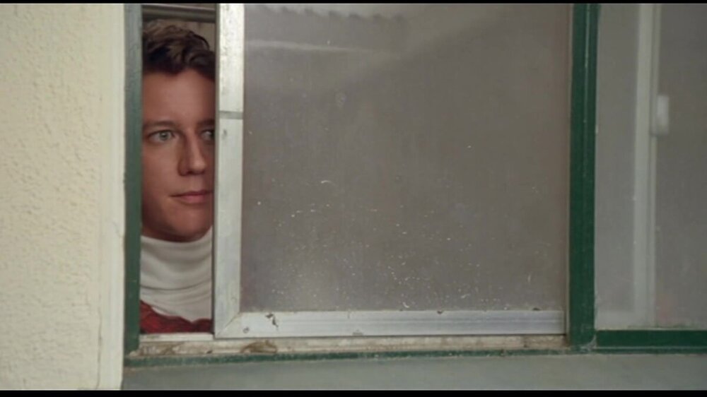 fast-times-at-ridgemont-high-pool-scene-01.jpg