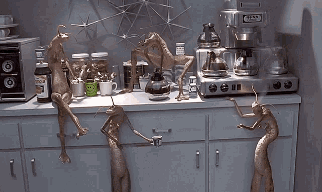 worms-theworms.gif.ee93c03809a2f361a2eb72d90a426589.gif