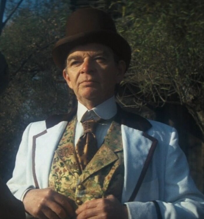 Percy_Long.jpg