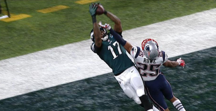 alshon-jeffery-eric-rowe-super-bowl-2018.png