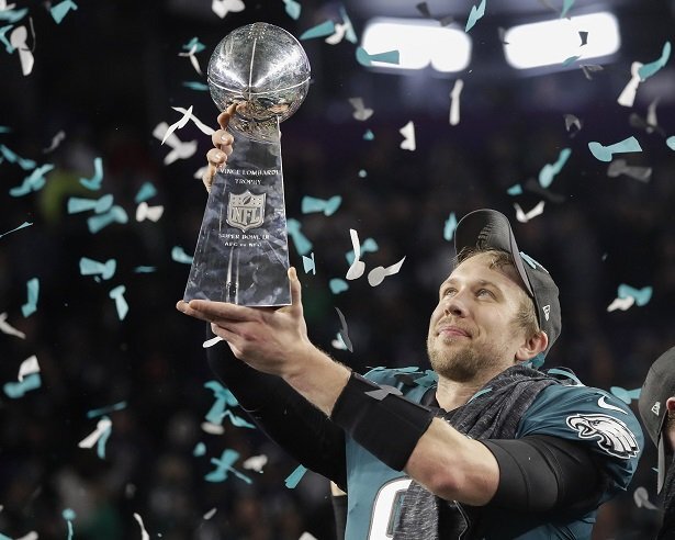 philadelphia-eagles-nick-foles-7177b25d736af12a2.jpg