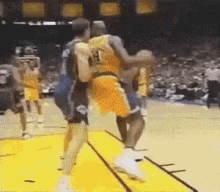 shaq-big-dunk.gif.56e87ebafc11a0419fbbe6a796bcce12.gif